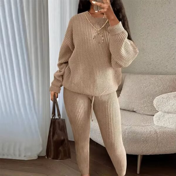 💫 Comfortable modern women’s hoodie set for everyday wear
