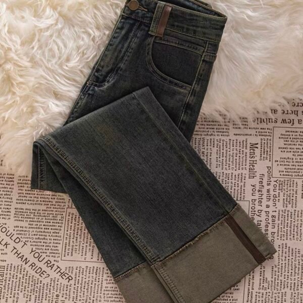 ✨ Women’s stylish jeans with a modern fit for all-day comfort and elegance