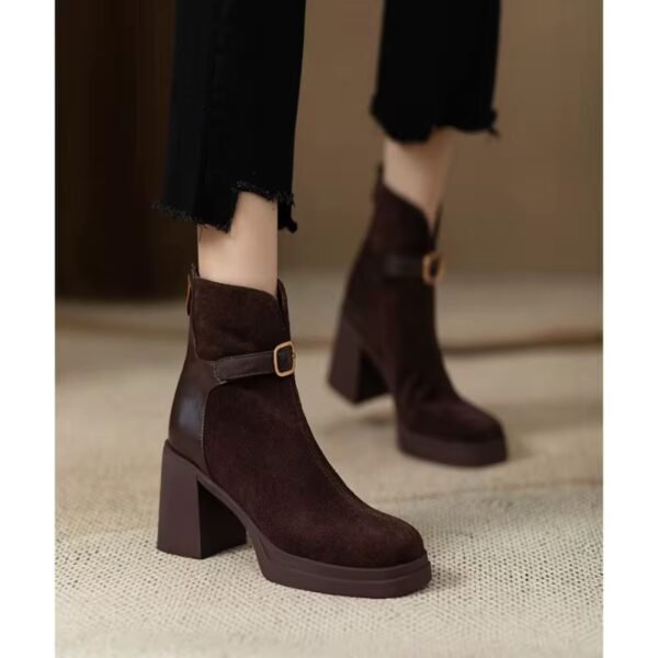 ✨ Women’s shoes with a modern design and durable material for all-day comfort and stability