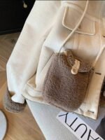 🌸 Easy to style with different outfits. - Image 2