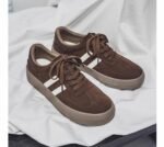 🖤 A sleek design that blends simplicity and comfort for a modern look - Image 5