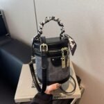 Elegant modern bag that adds your unique touch to every look ✨ - Image 3